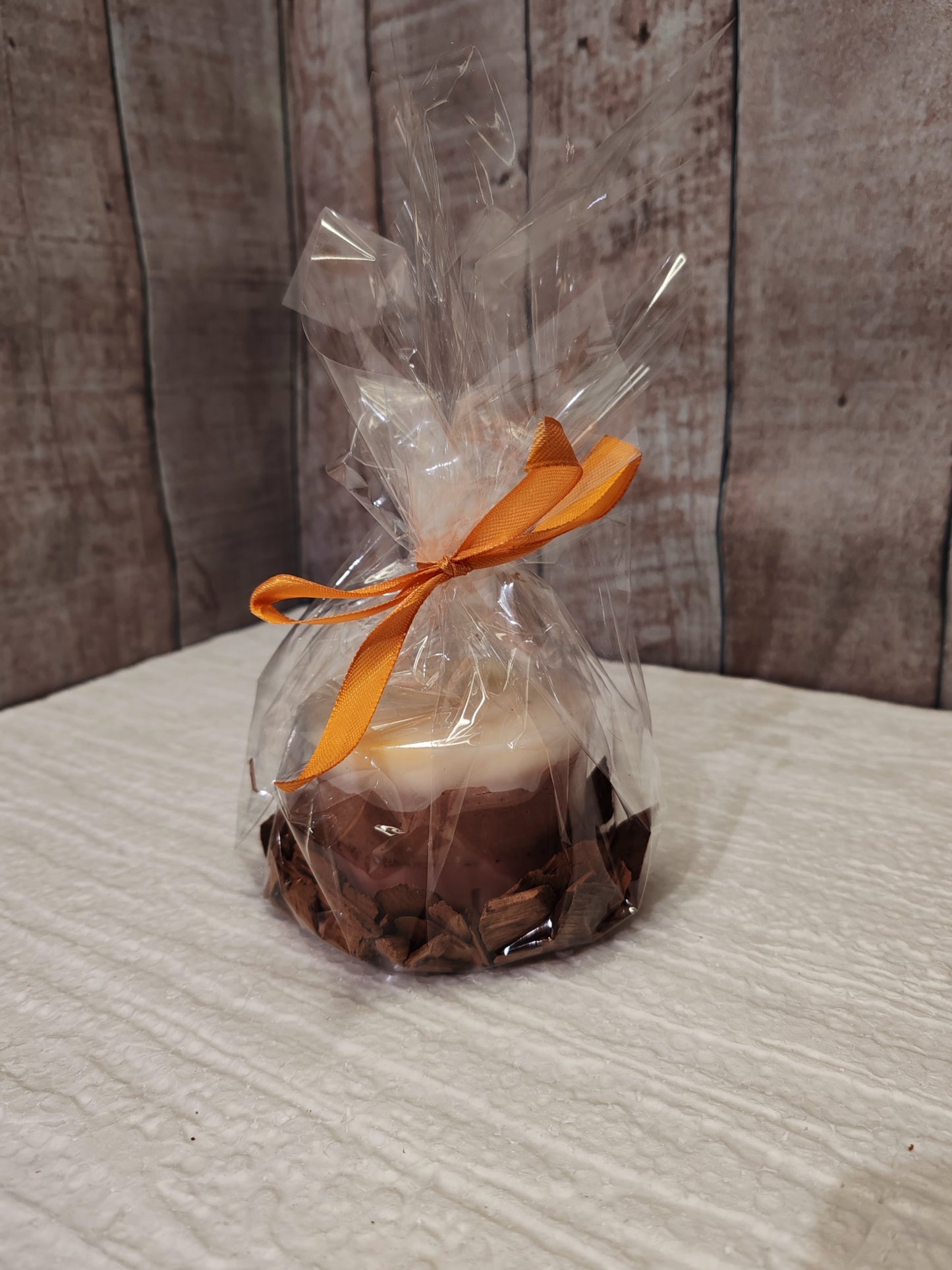 Bougie artisanale “Éclat de Cannelle et Lavande”