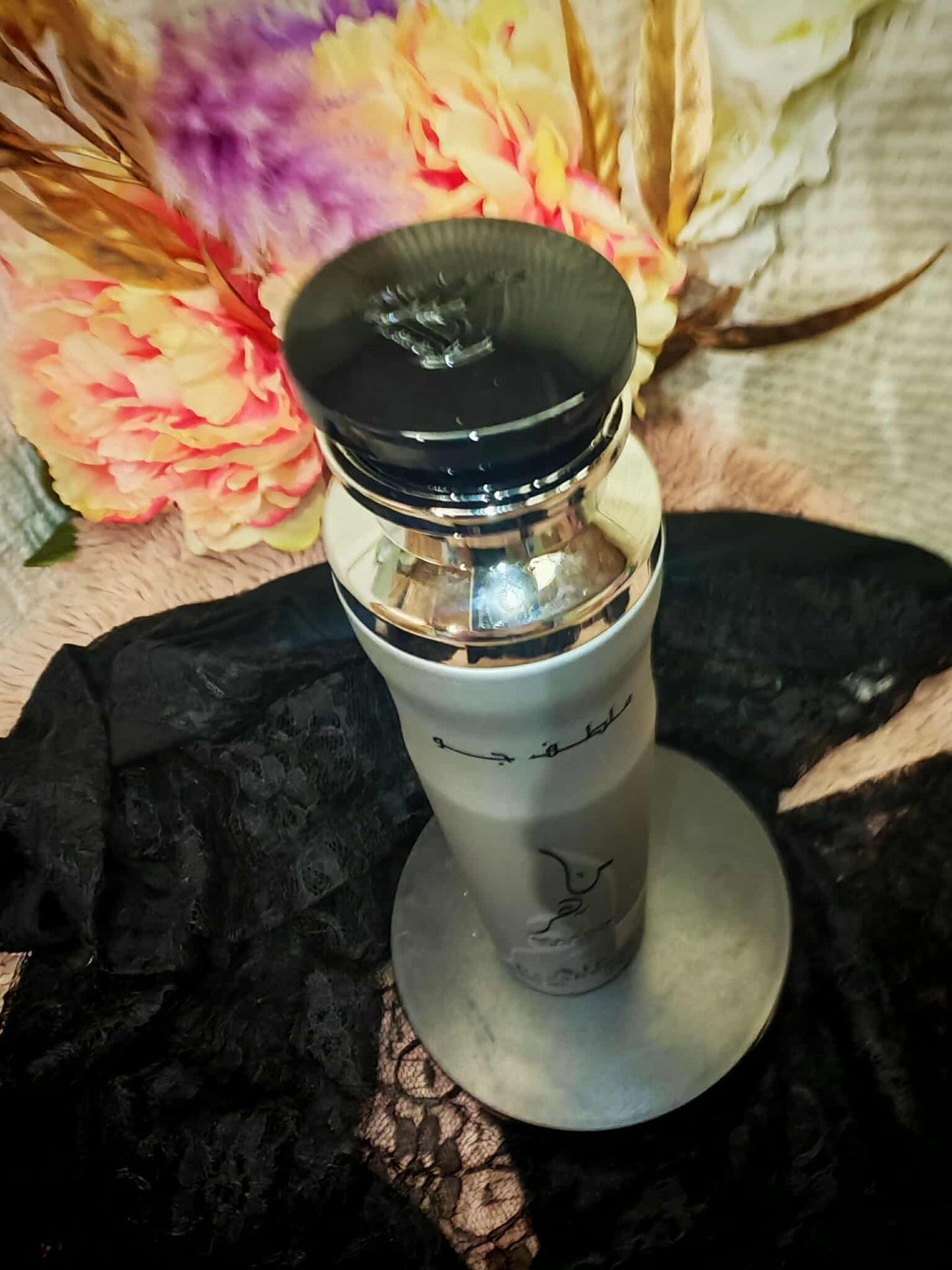 Désodorisant d’ambiance Maahir Legacy – Lattafa