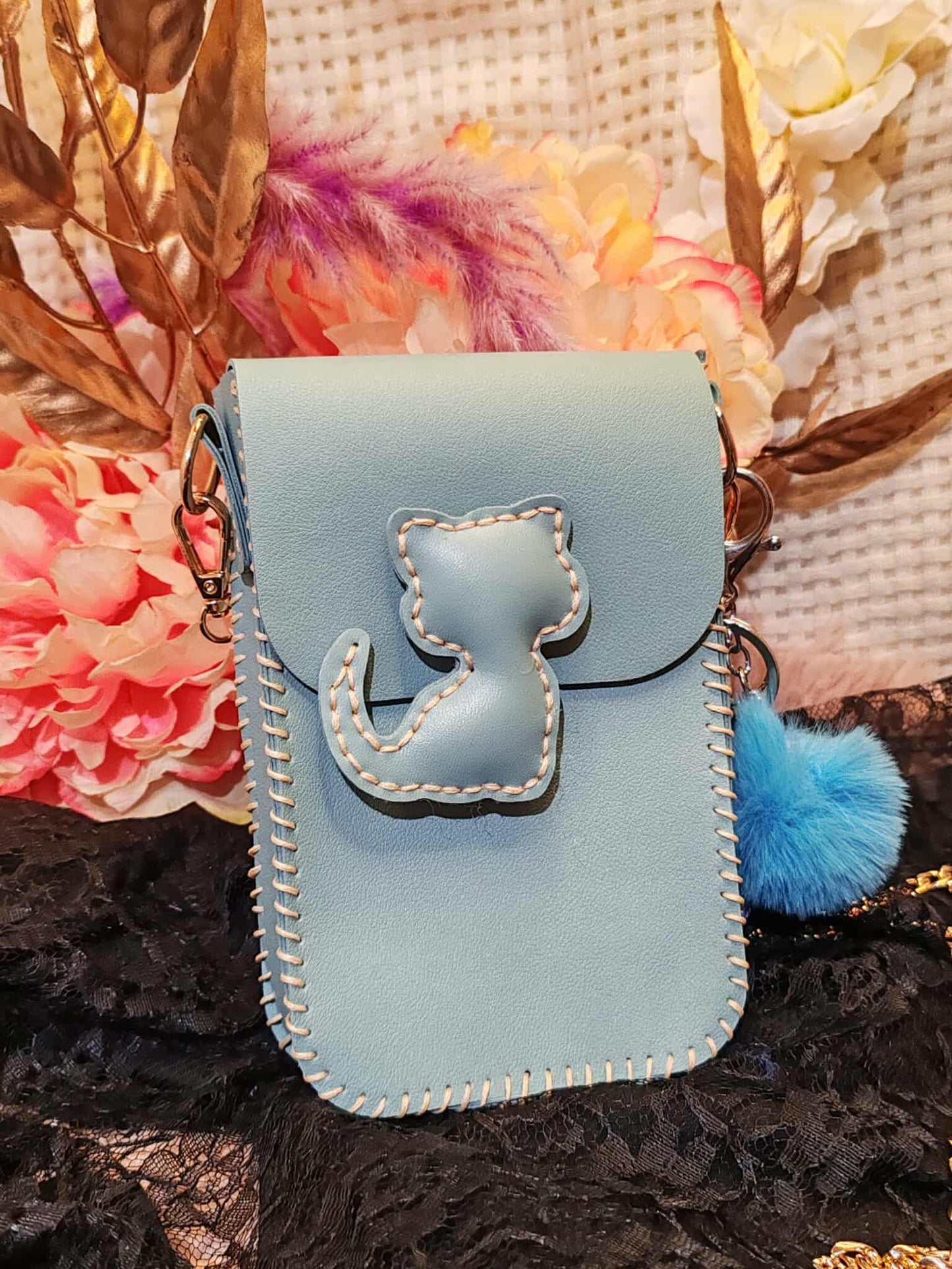 Jolie pochette artisanale en similicuir