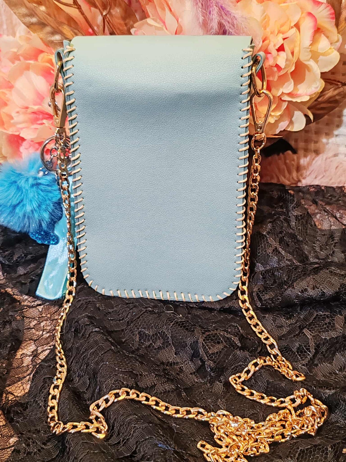 Jolie pochette artisanale en similicuir