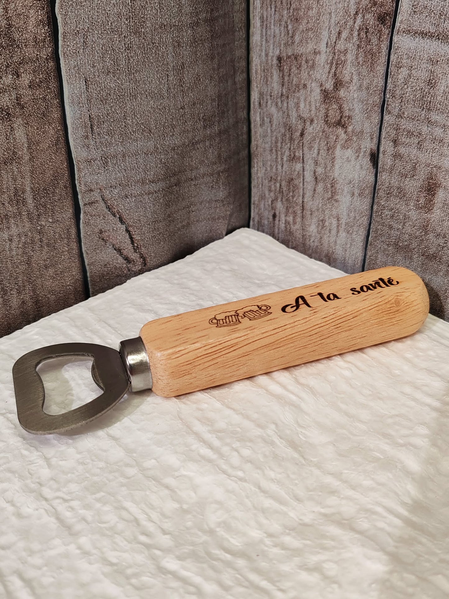 Décapsuleur gravé au laser