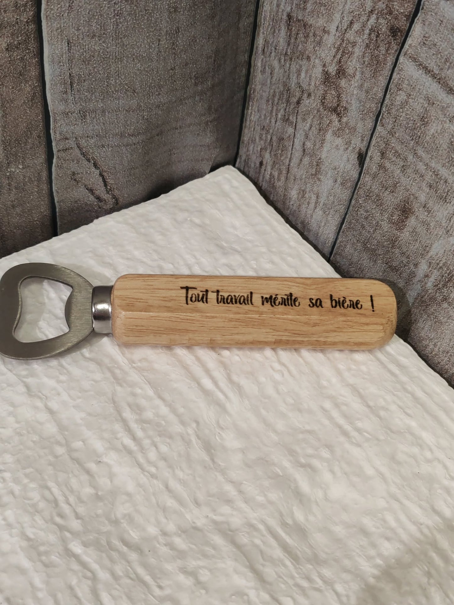 Décapsuleur gravé au laser