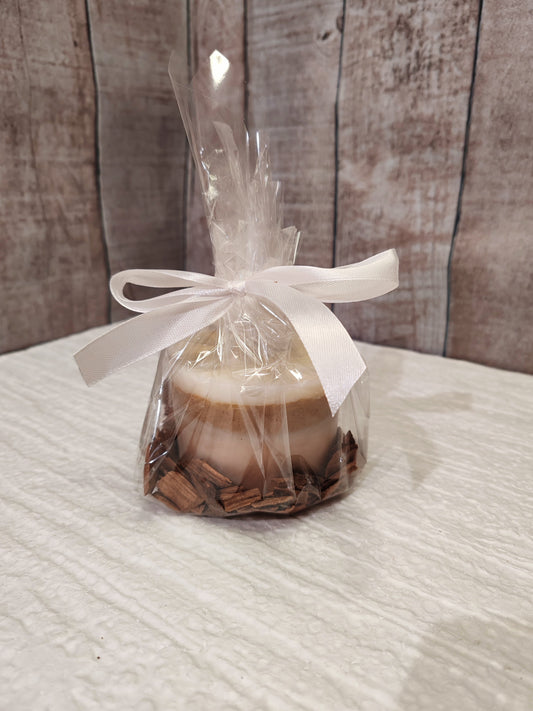 Bougie artisanale “Éclat de Cannelle et Sapin”