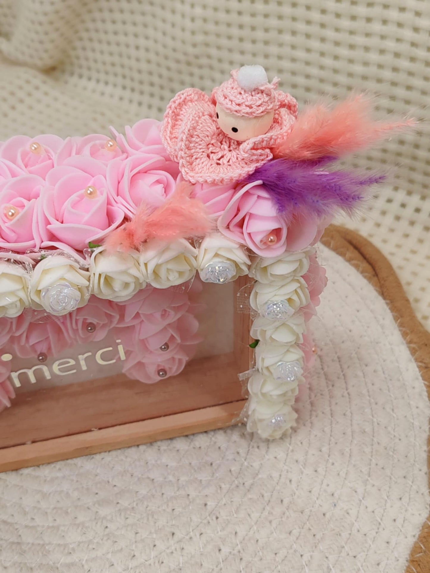 🌹 Joli Cadre Recouvert de Roses – Création Artisanale Unique 🌹