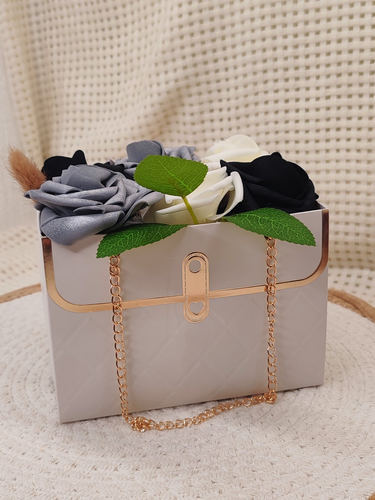 🌸 Box Florale “Sac à Main” – Création Artisanale Unique 🌸