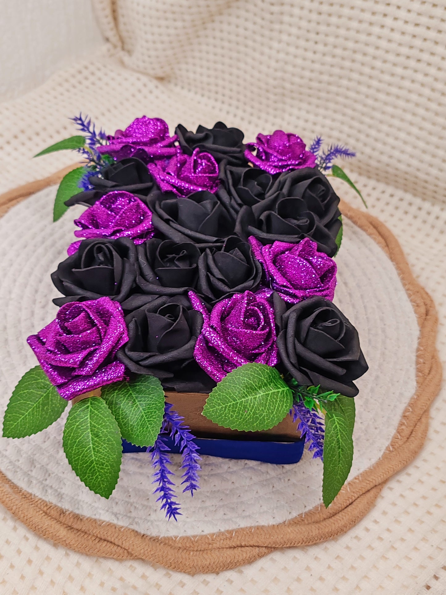🌹 Boîte Florale Artisanale – Fait Main avec Roses en Mousse 🌹