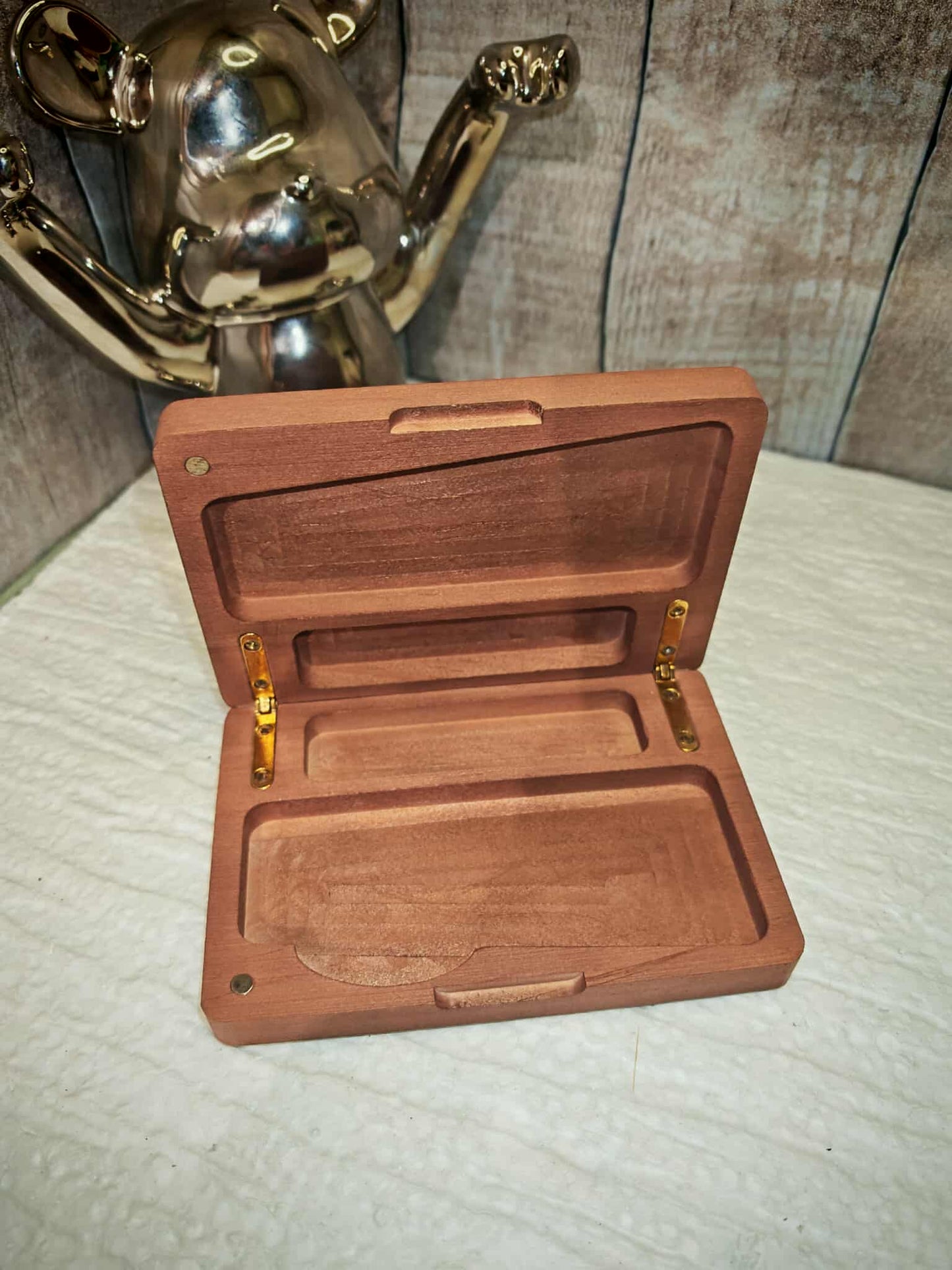 Boîte de rangement en bois – Design lèvres & feuille de cannabis