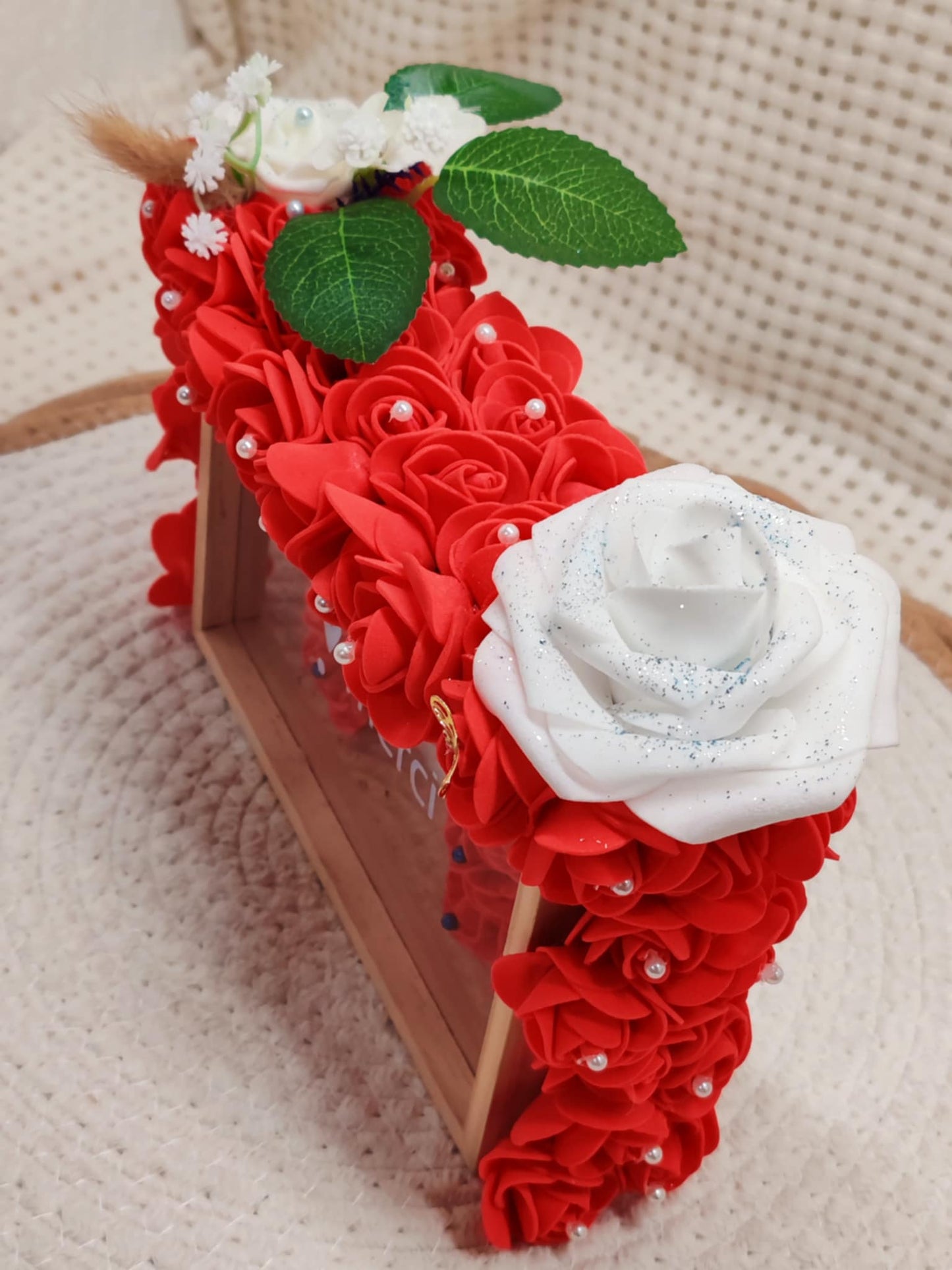 🌹 Joli Cadre Recouvert de Roses – Création Artisanale Unique 🌹