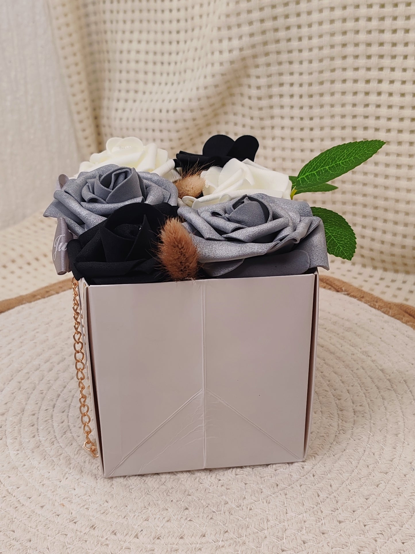 🌸 Box Florale “Sac à Main” – Création Artisanale Unique 🌸