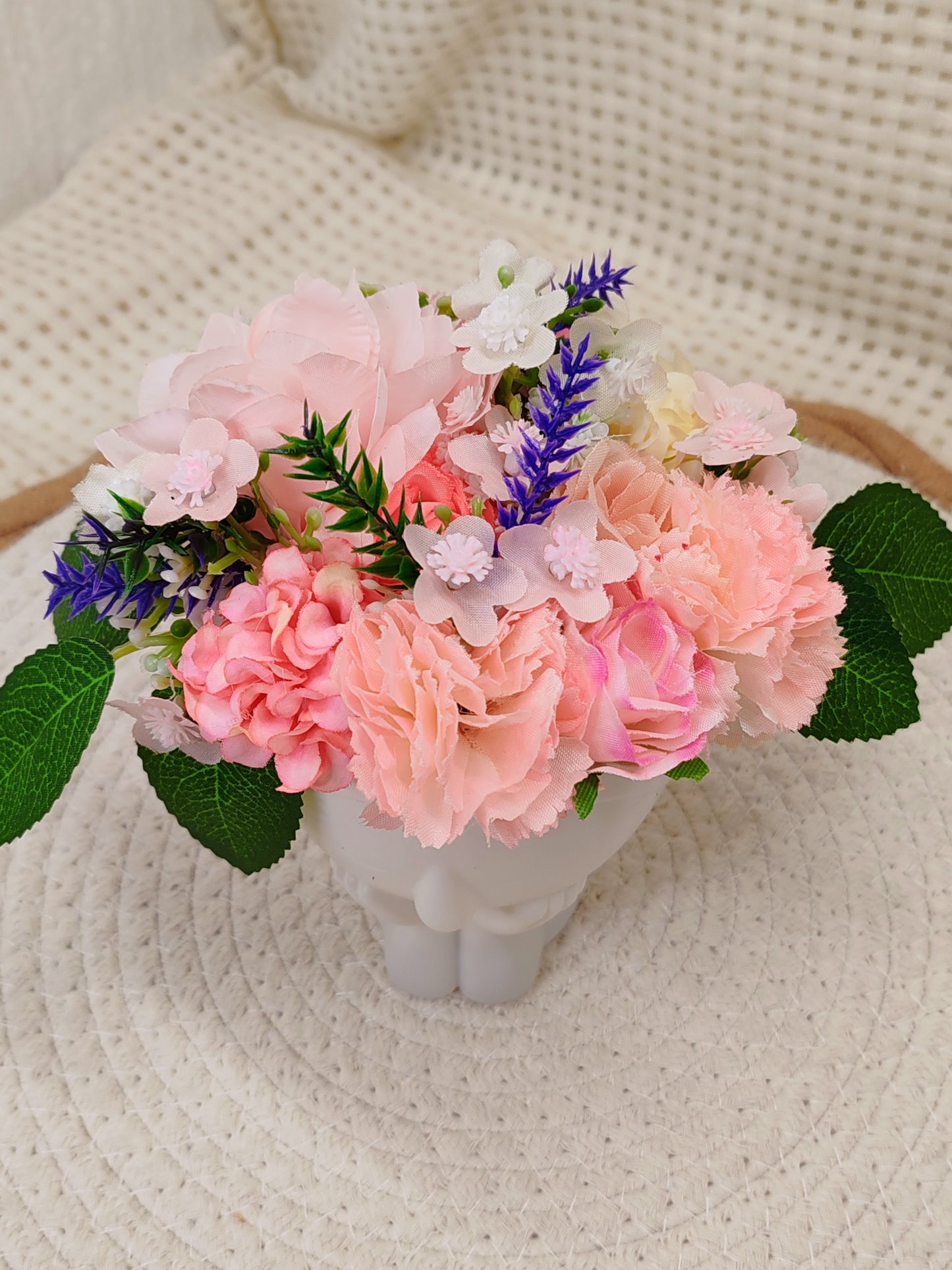 🌸✨ Décoration florale artisanale – Élégance en pot original ✨🌸