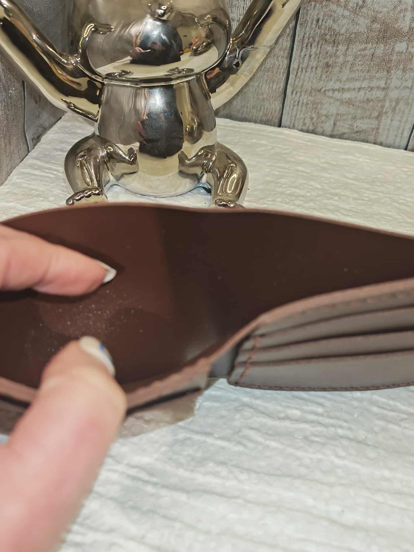 ✨ Portefeuille d’Exception – Élégance & Caractère ✨