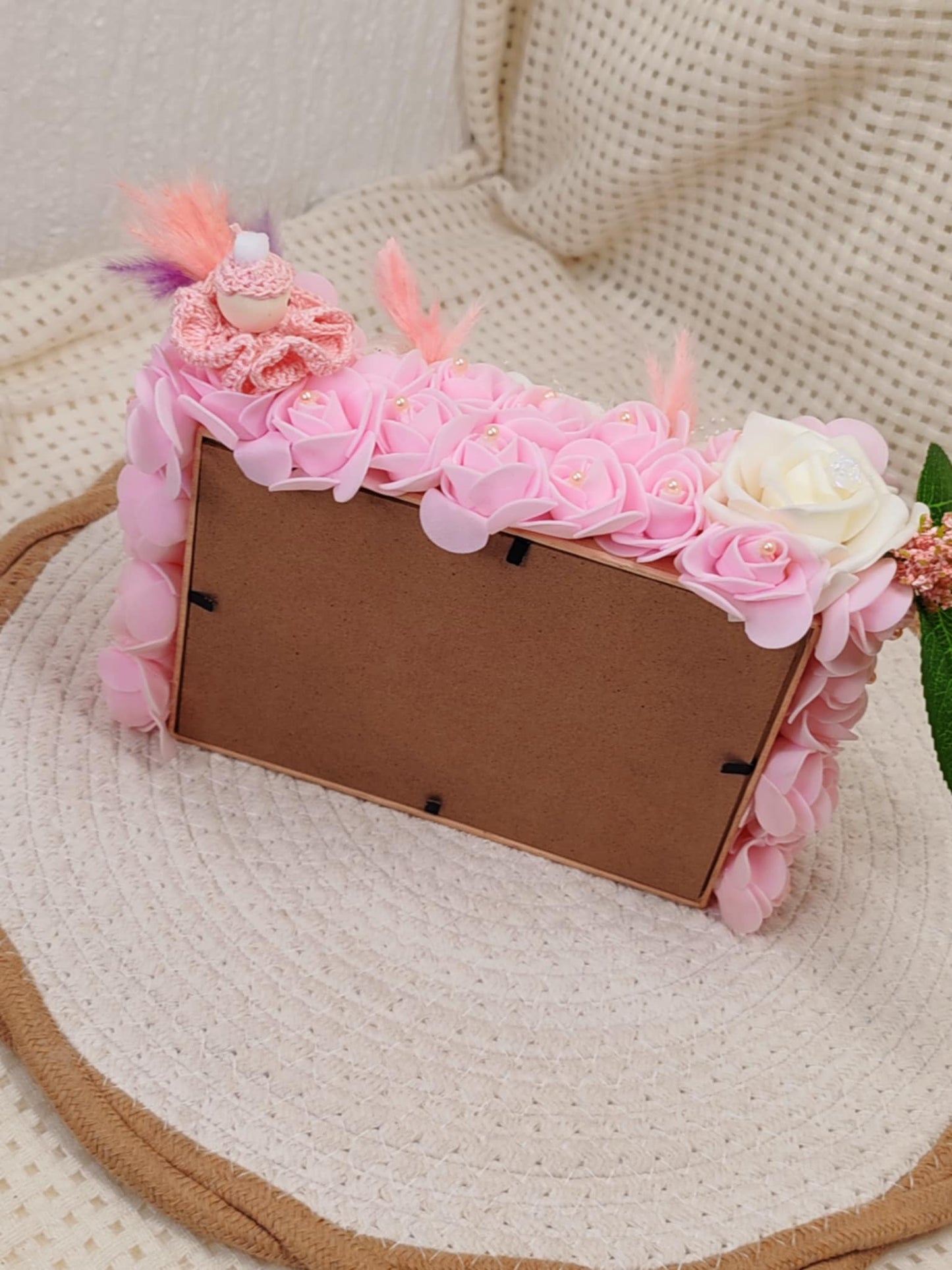 🌹 Joli Cadre Recouvert de Roses – Création Artisanale Unique 🌹