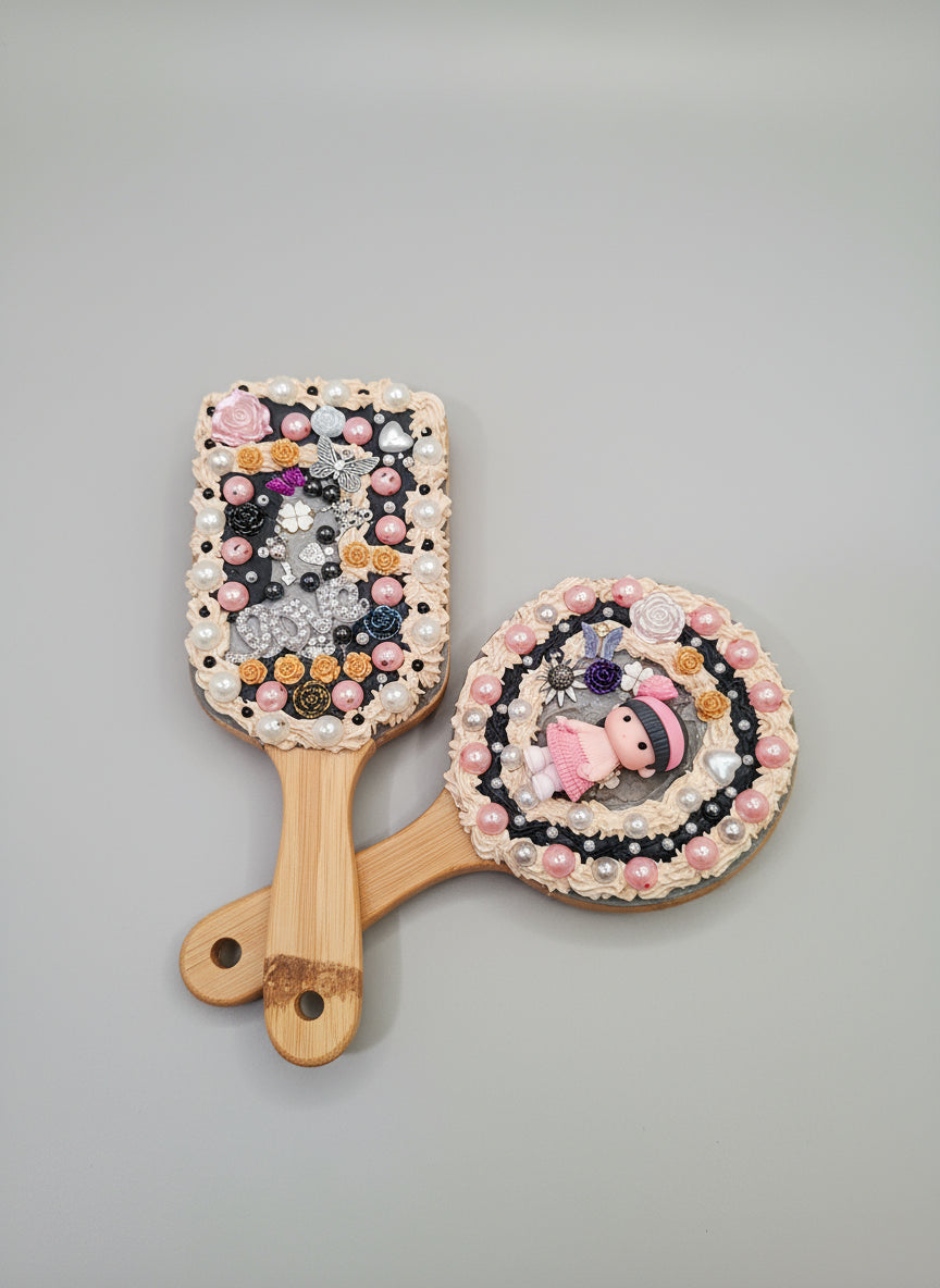 Brosse à cheveux & Miroir en bambou – Décoration chantilly gourmande ✨