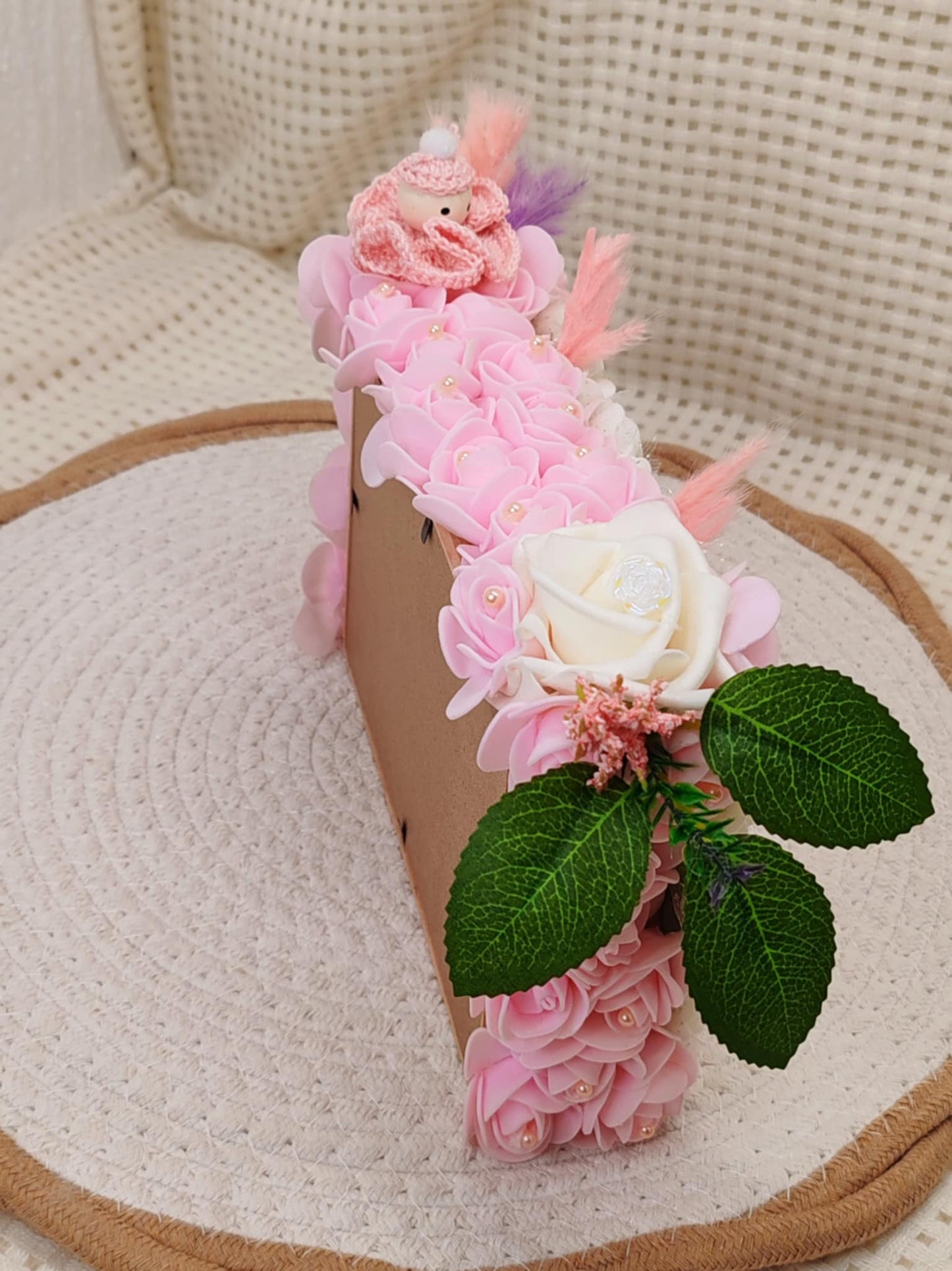 🌹 Joli Cadre Recouvert de Roses – Création Artisanale Unique 🌹