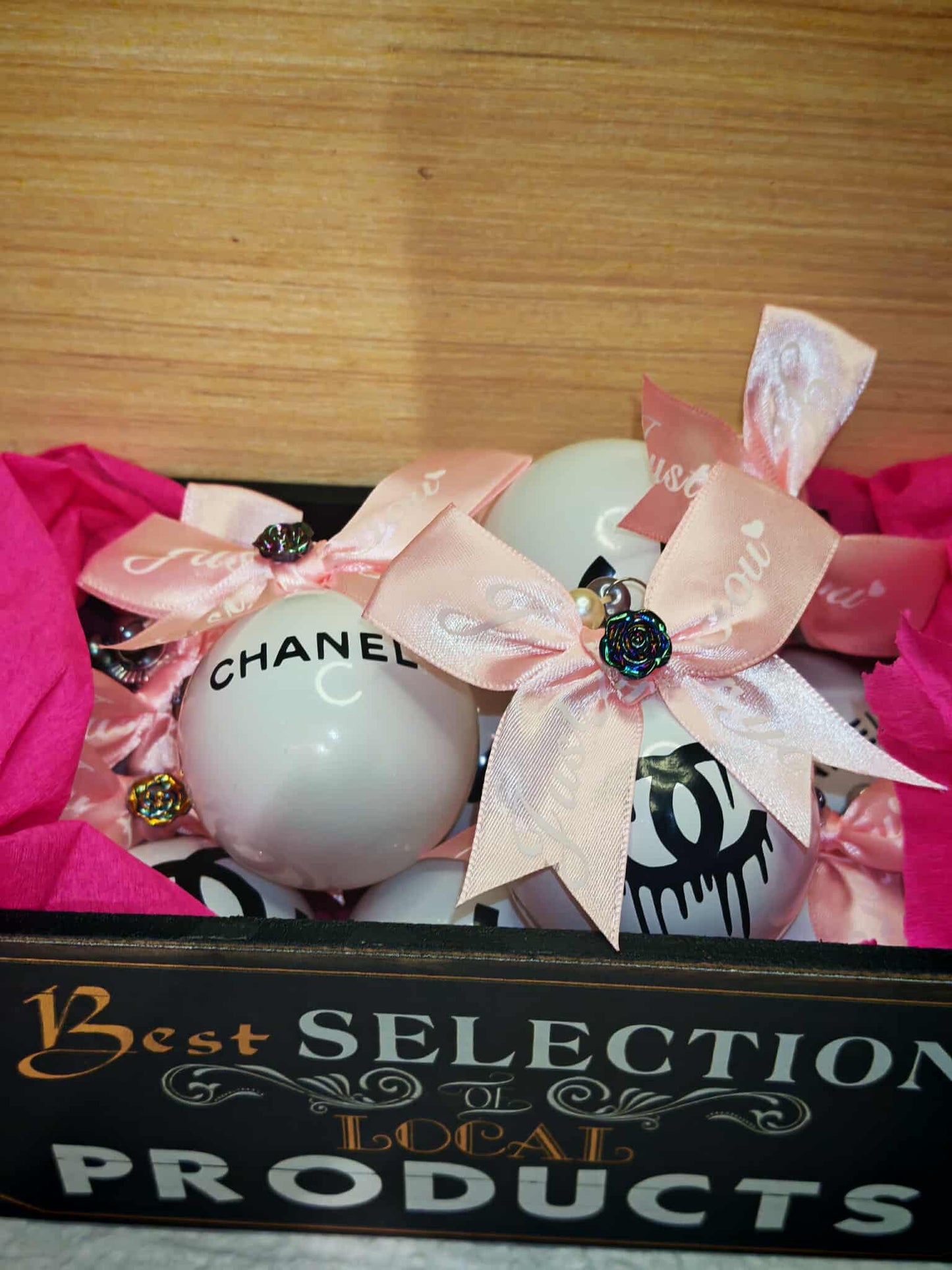 Lots de 9 boules de Noël design d une grande marque