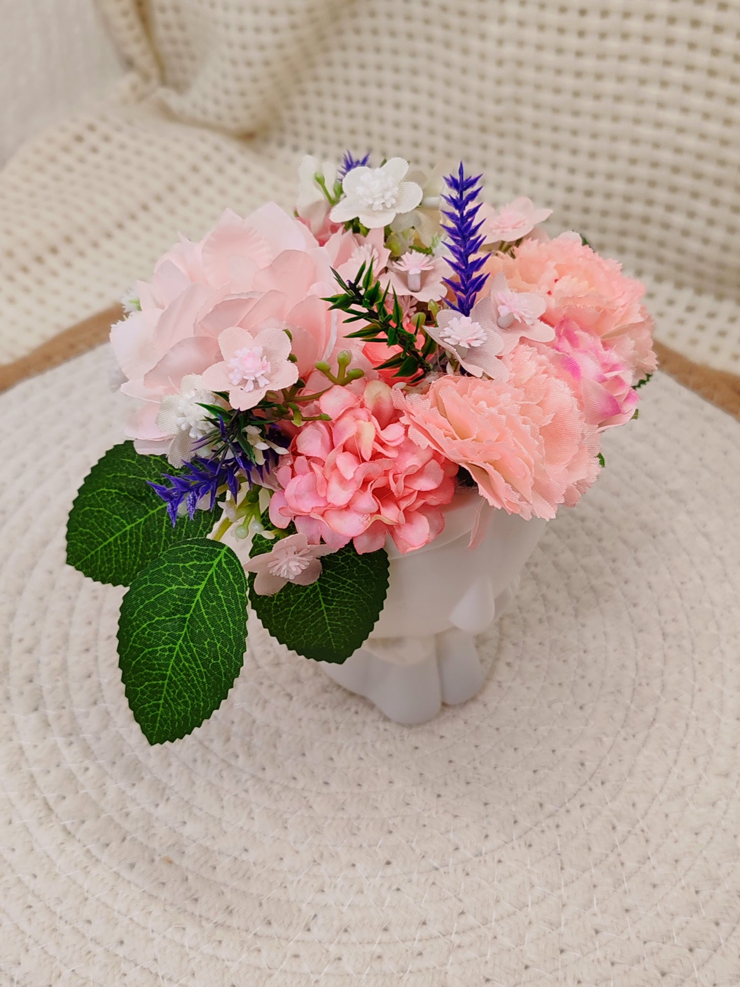 🌸✨ Décoration florale artisanale – Élégance en pot original ✨🌸