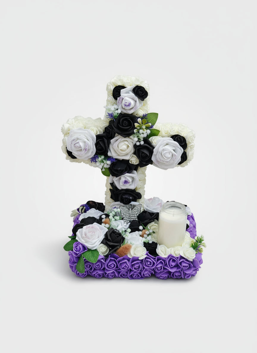 Croix funéraire avec socle